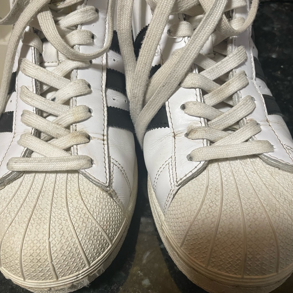 Clamshell Adidas High top 8